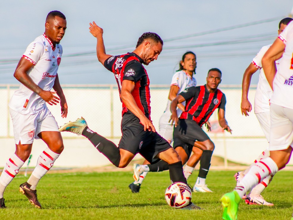 Felipinho marcou o segundo gol do Santa Cruz de Natal — Foto: Plena Comunicação/Santa Cruz FC
