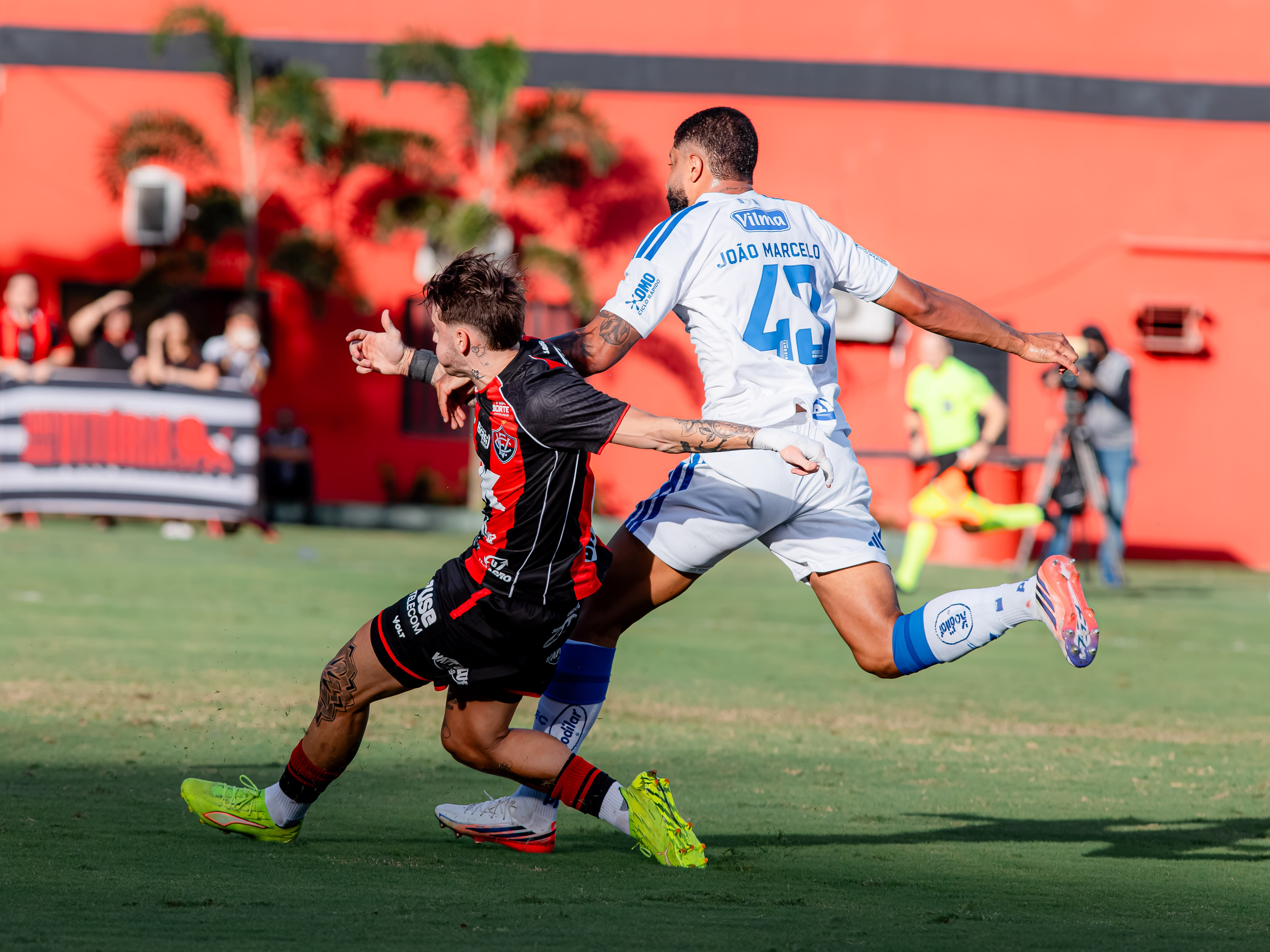 Vitória tem aproveitamento de 6,7% contra times do G-6 do Campeonato Brasileiro
