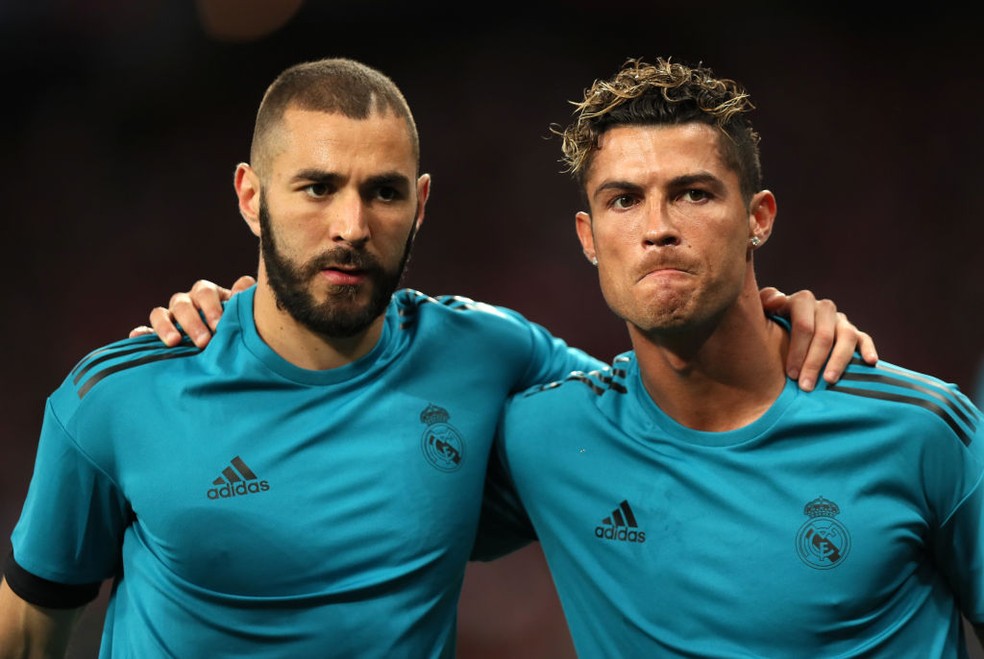 Benzema e Cristiano Ronaldo jogaram juntos no Real Madrid por oito anos — Foto: Getty Images