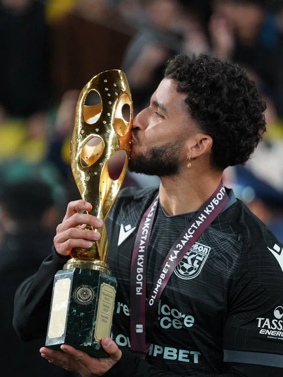 Henrique Devens, jogador do Tobol FC.