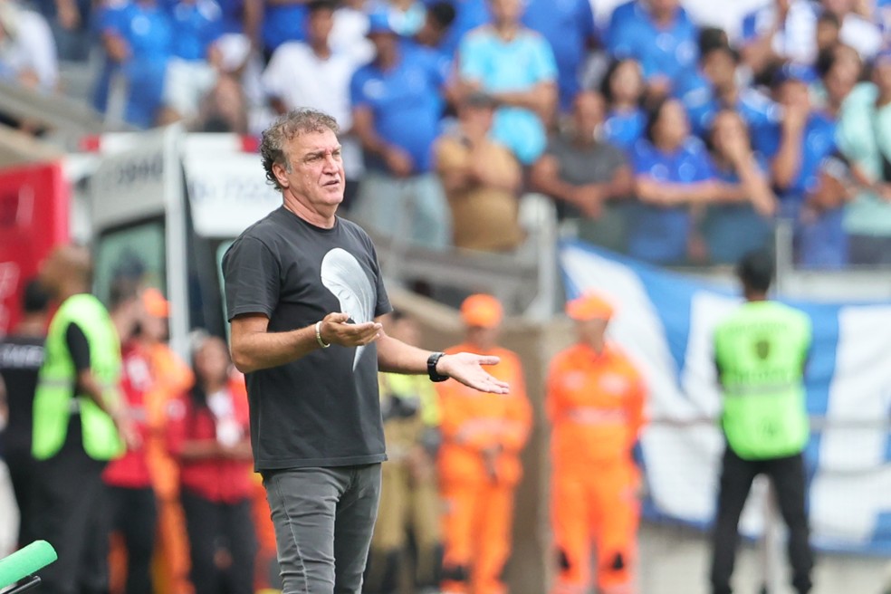 Cuca; Atlético-MG — Foto: Gilson Lobo/AGIF