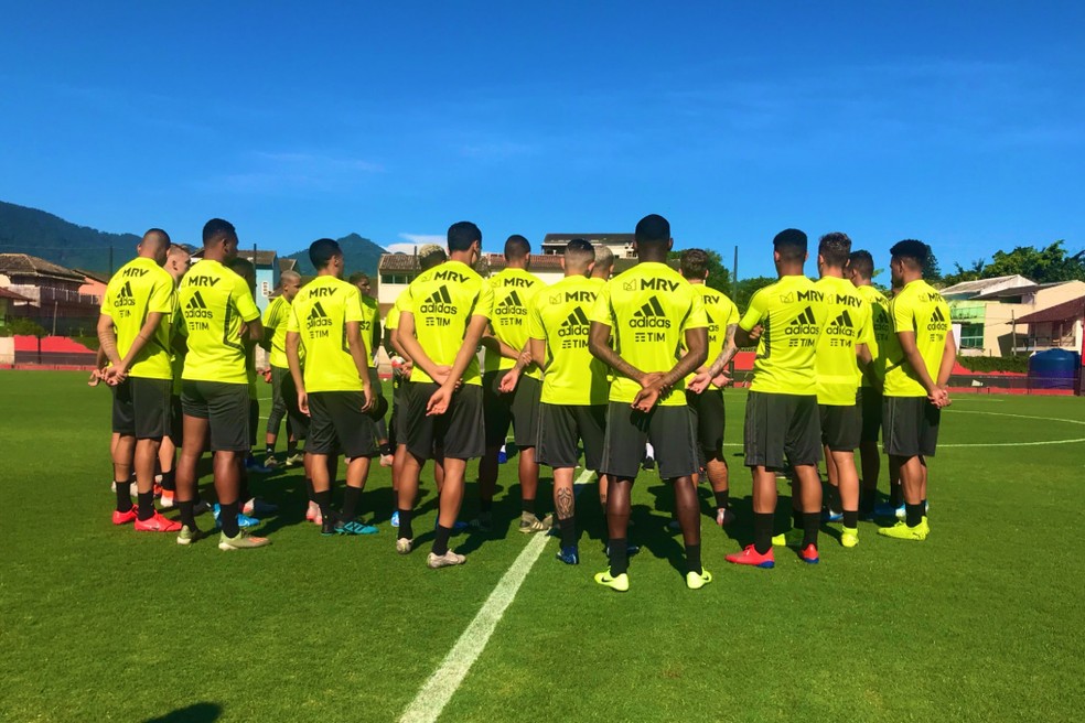 REFORMULAÇÃO NO FLAMENGO! Filipe Luís pode perder Allan e Carlinhos em 2025.