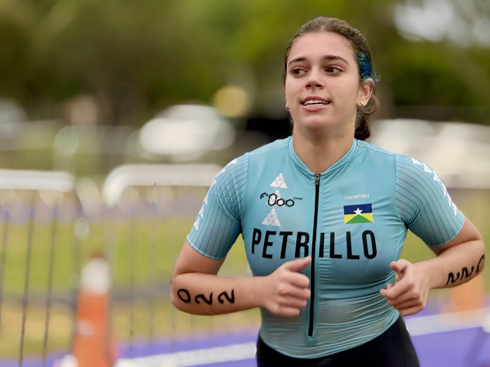 Estudante-atleta Larissa Petrillo, de 16 anos, de Vilhena — Foto: Divulgação/SEDUC