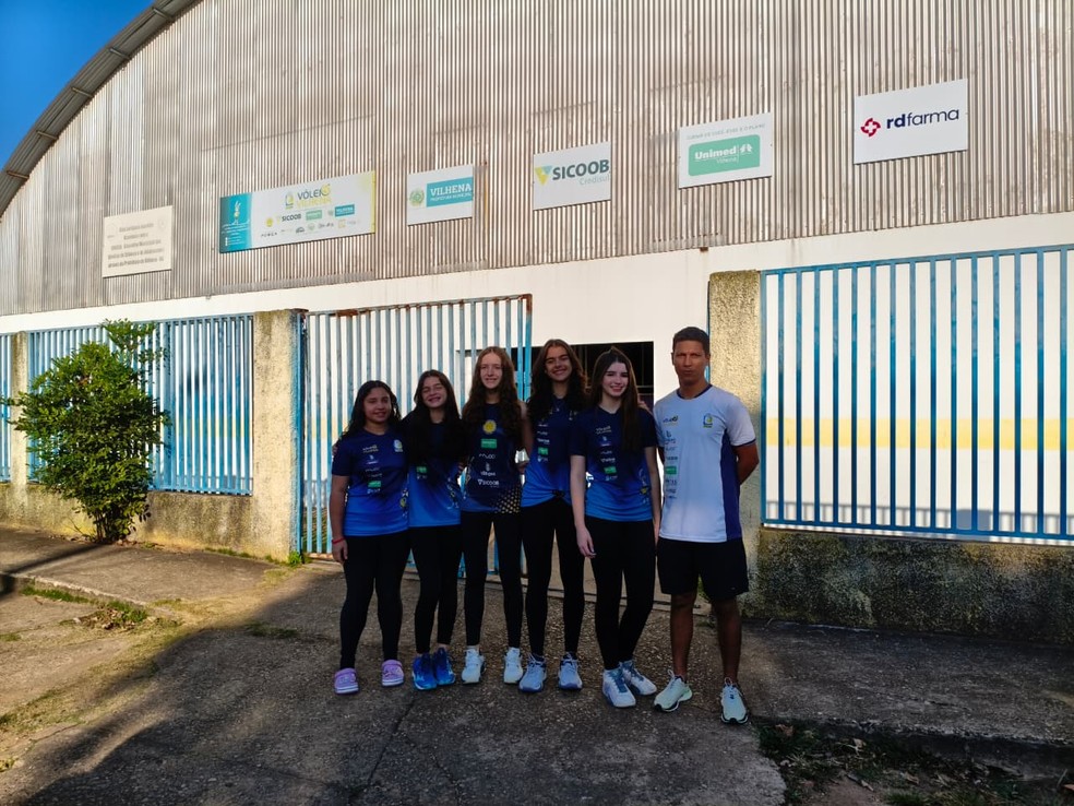 Atletas de vôlei da escola FAVOO de Vilhena (RO) vão representar Rondônia no JEBs em Uberlândia — Foto: Reprodução/Redes Sociais