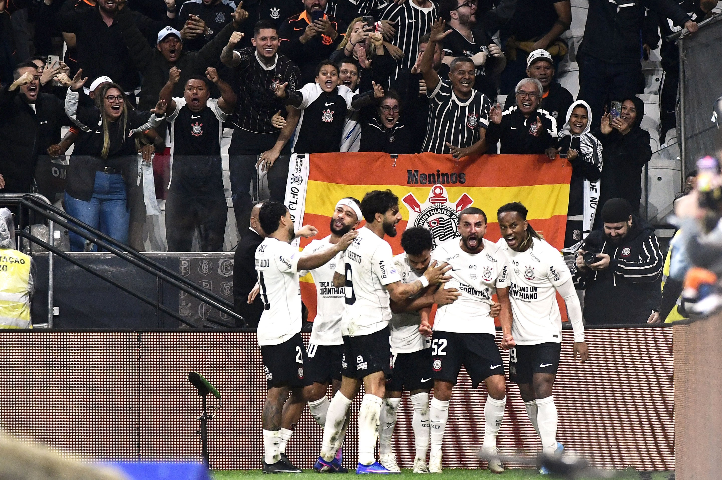 Análise: Labyad salva em atuação frustrante do Corinthians e garante vitória fundamental no Brasileiro