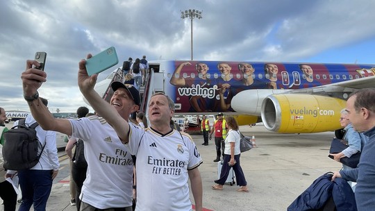 Torcedores do Real Madrid vão para Londresapostas nos jogos da copaavião "do Barcelona"