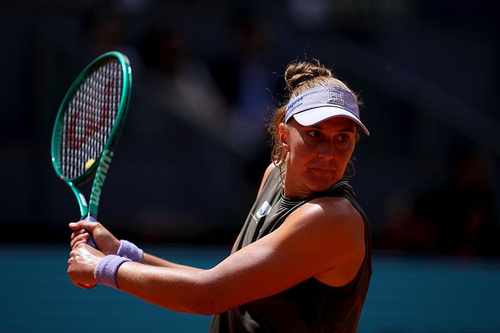 Bia Haddad na estreia do Miami Open, quando também foi eliminada no primeiro jogo — Foto: Oscar J. Barroso/Europa Press via Getty Images