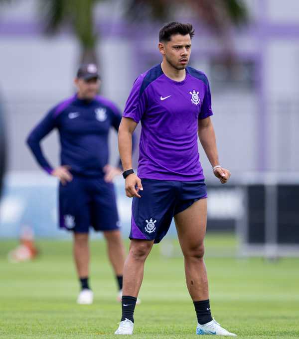 CADASTRO NO BID! Corinthians tem pouco tempo para regularizar contratos para estreia de nomes de peso