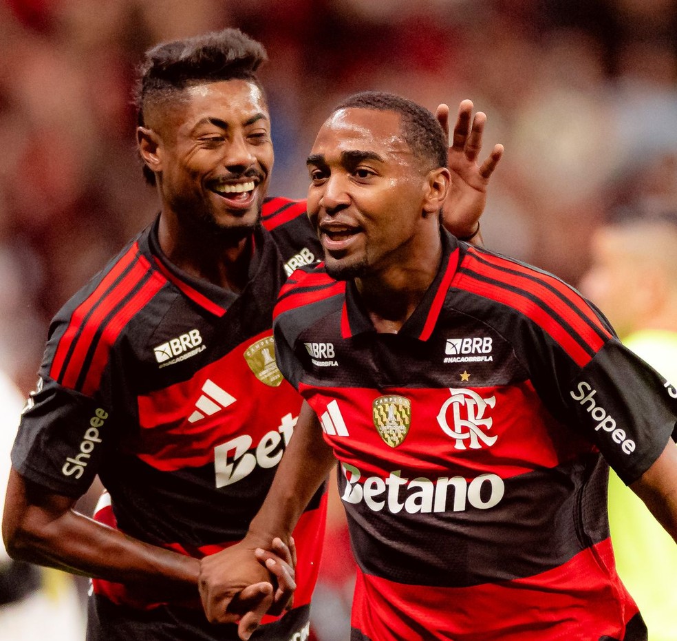 Lorran � uma das op��es que o Flamengo ganhou para a sequ�ncia � Foto: Adriano Fontes/Flamengo
