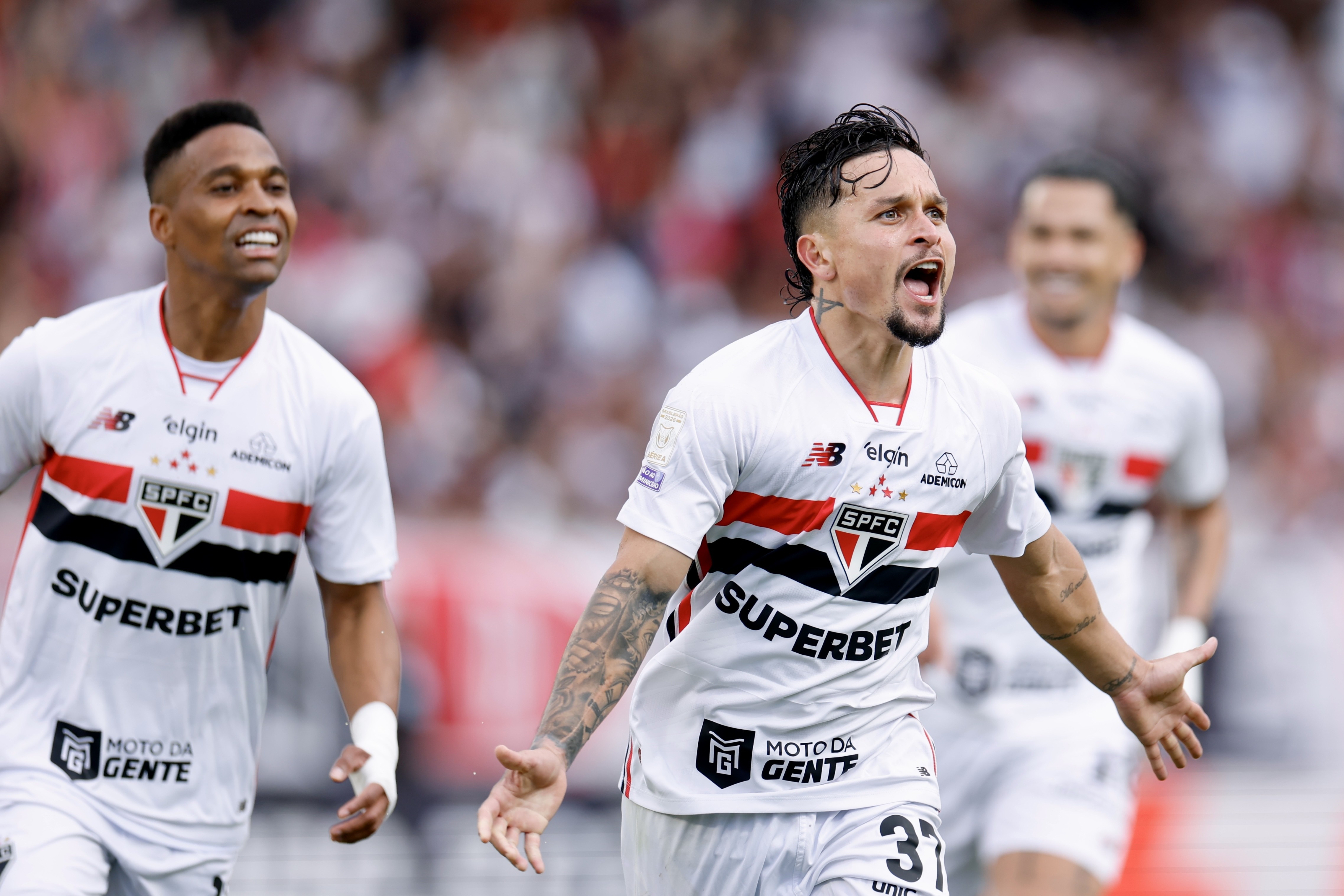 São Paulo e Botafogo devem anular multas e liberar Artur e Ferraresi para jogo deste sábado