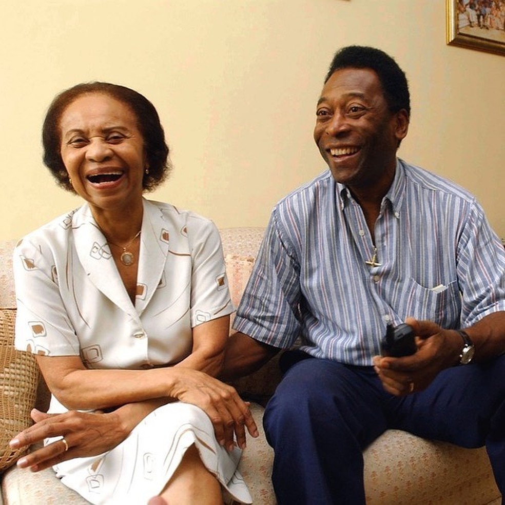 Celeste Arantes, mãe de Pelé, morre aos 101 anos em Santos | santos | ge