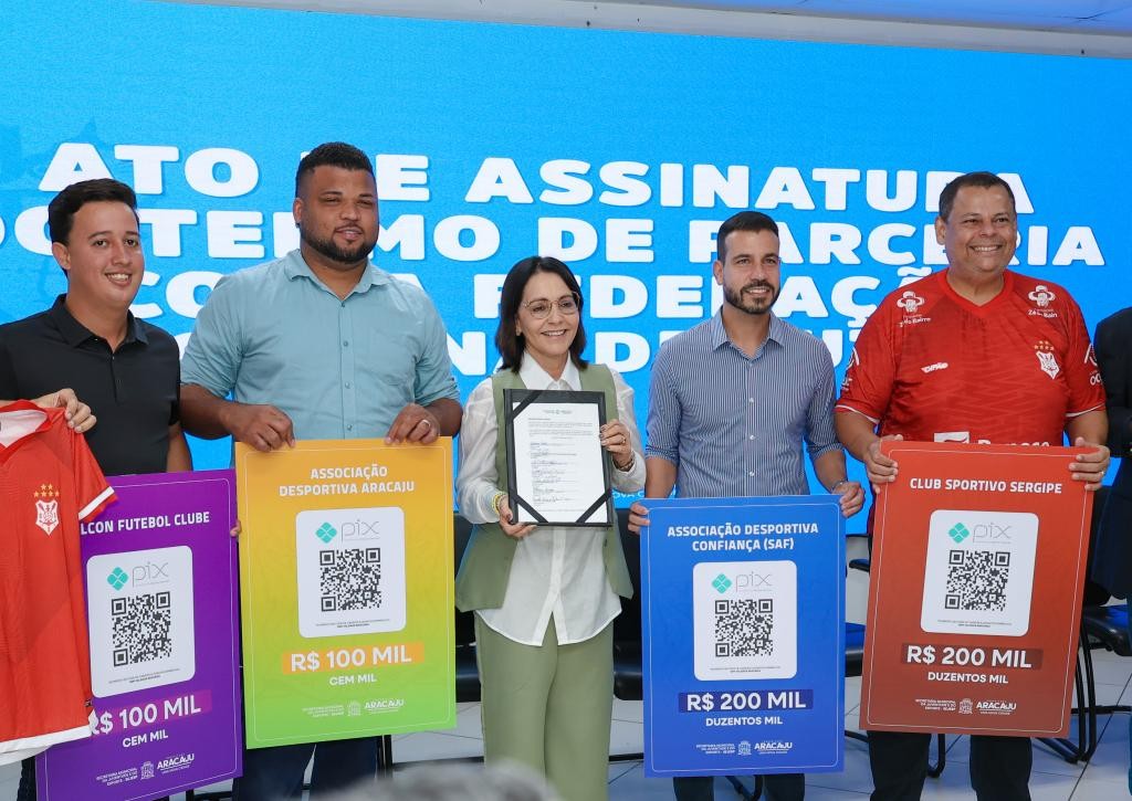 Prefeitura de Aracaju formaliza repasse de R$ 600 mil para clubes da capital