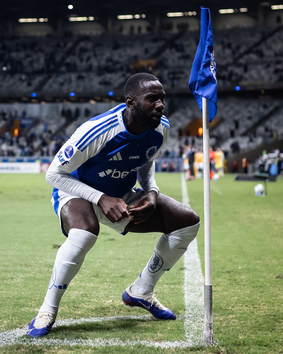 Bolasie comemora gol em Cruzeiro x Palestino — Foto: Gustavo Aleixo/Cruzeiro
