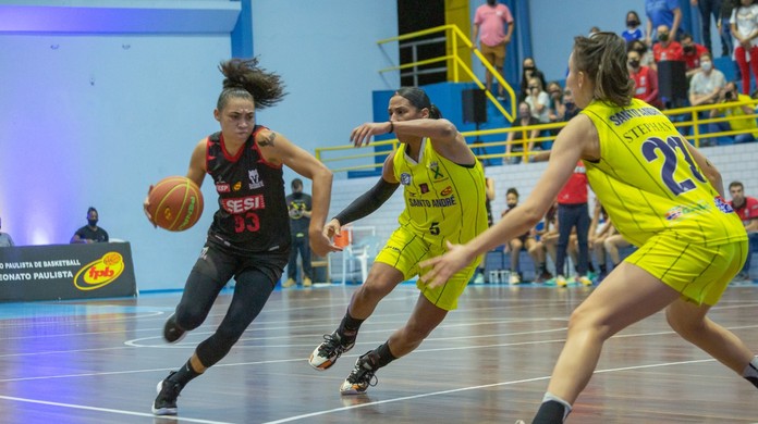 Araraquara vence o Ituano e chega à 3ª final seguida do Paulista feminino  de basquete diante do Santo André, basquete