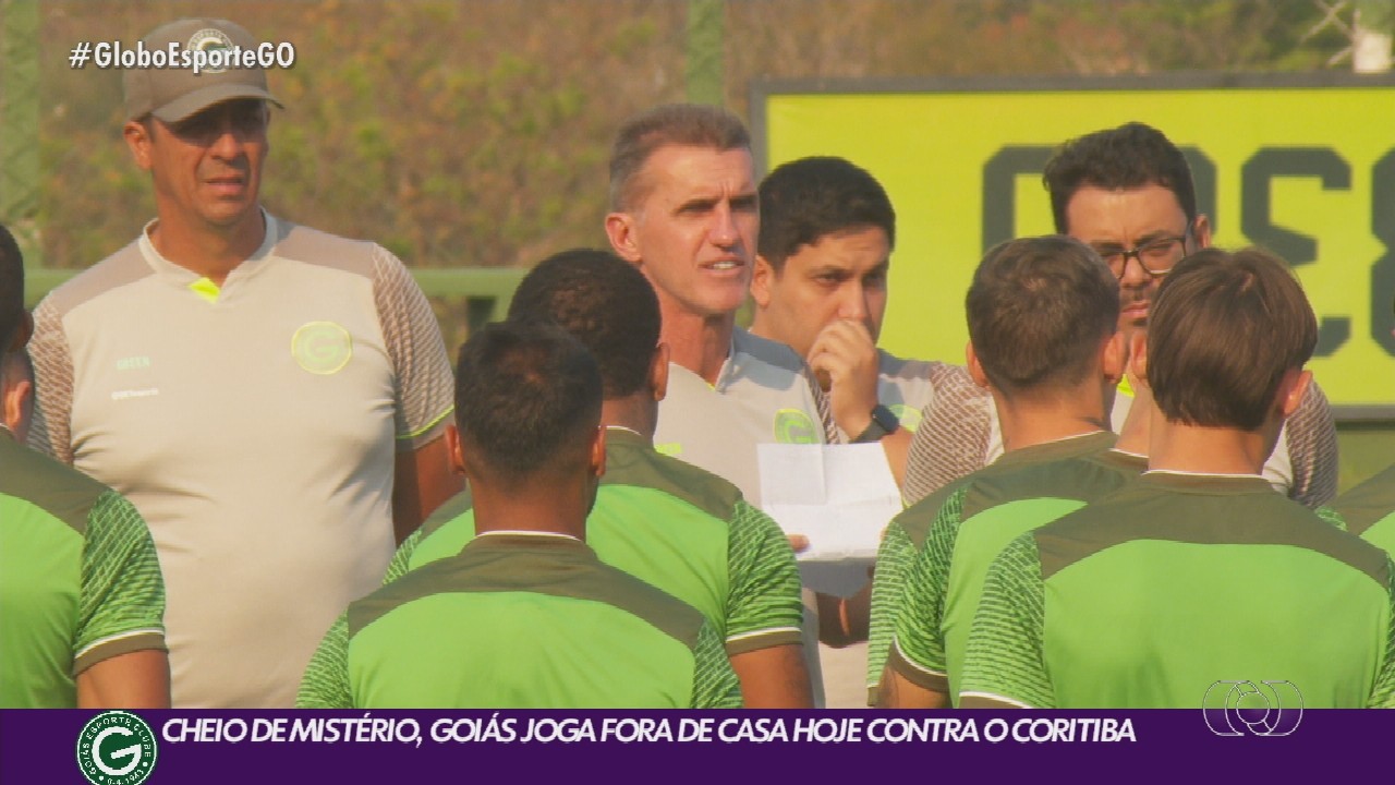 Em silêncio, Goiás joga contra o Coritiba foraesporte da sorte ganhar dinheiro de verdadecasa