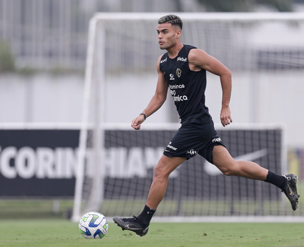 Fausto Vera em treino do Corinthians — Foto: Rodrigo Coca / Ag.Corinthians