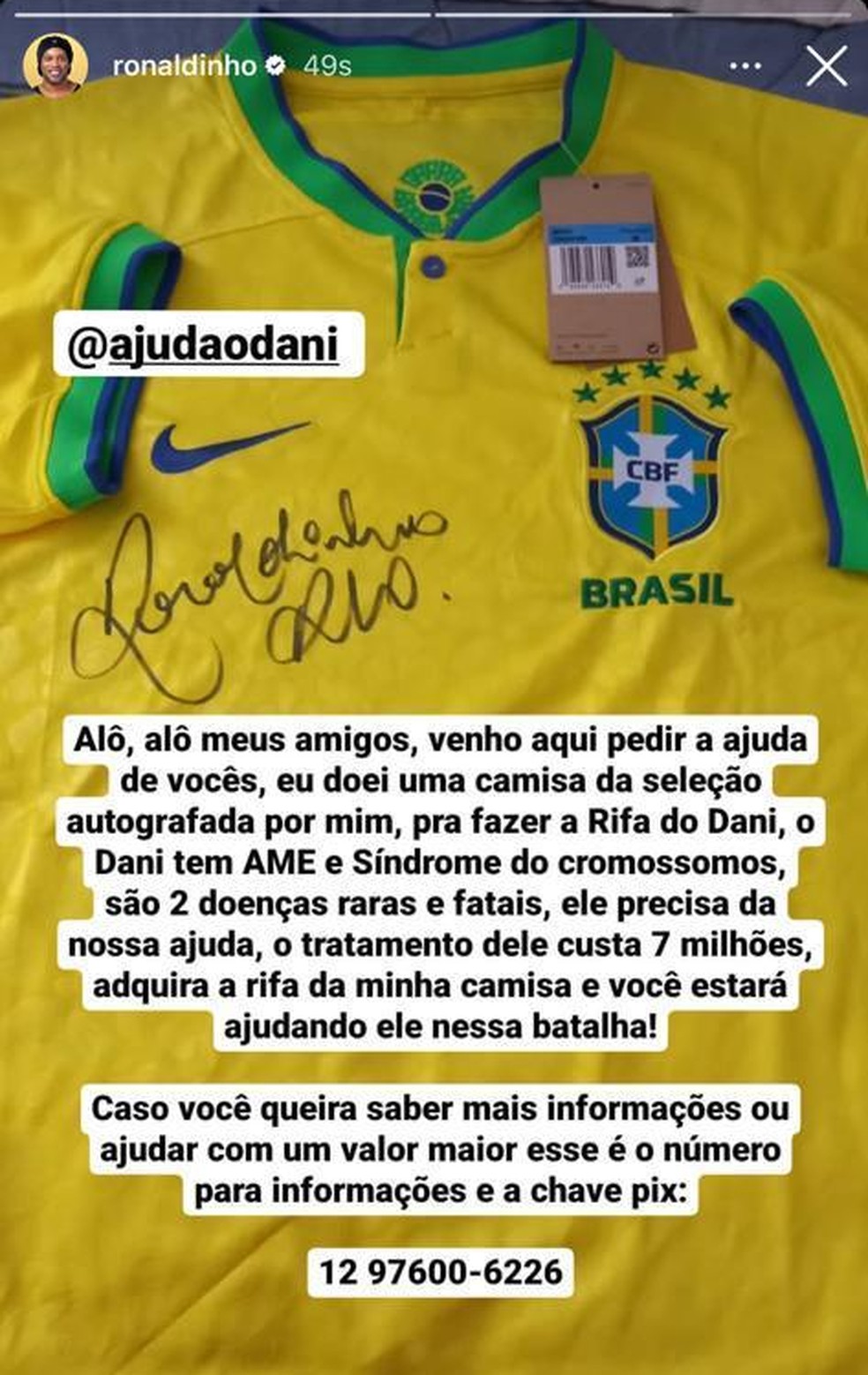 Par de Camisas 10 autografadas pelo Jogador Ronaldinho Gaúcho