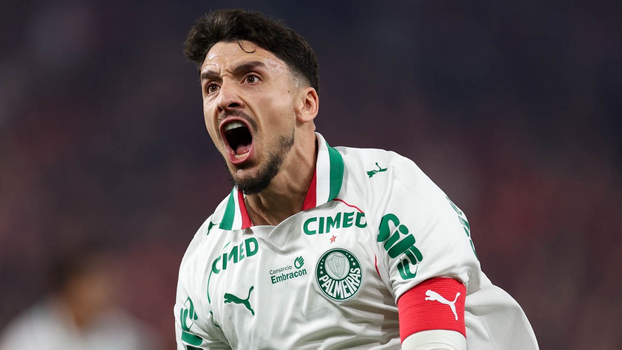 Palmeiras assume liderança do Brasileirão e seca o Flamengo | Ge