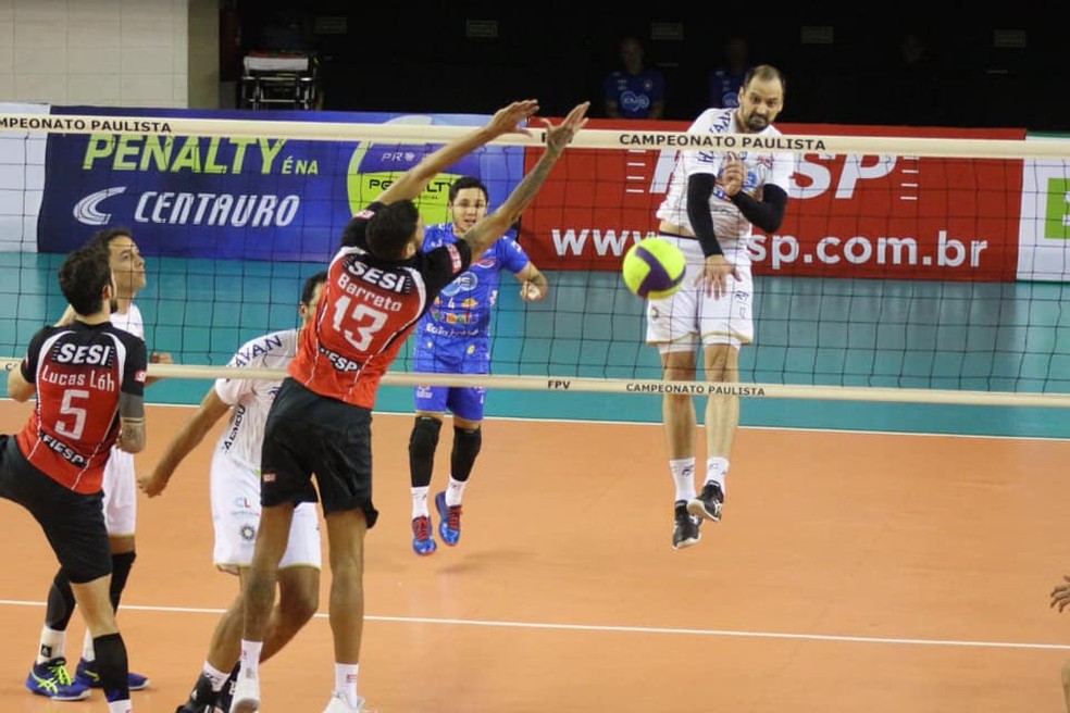 Barueri Vôlei vence Taubaté de virada pelo Campeonato Paulista