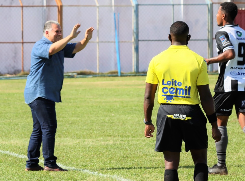 Técnico do Juventus de Minas Novas fala sobre expectativa da estreia na  Segunda Divisão, grande minas vales