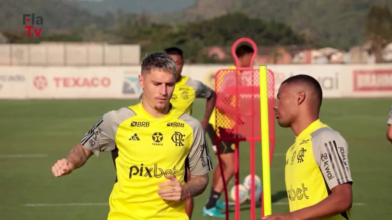 Confira imagens do segundo treinamentobonus do galera betFilipe Luís à frente do Flamengo