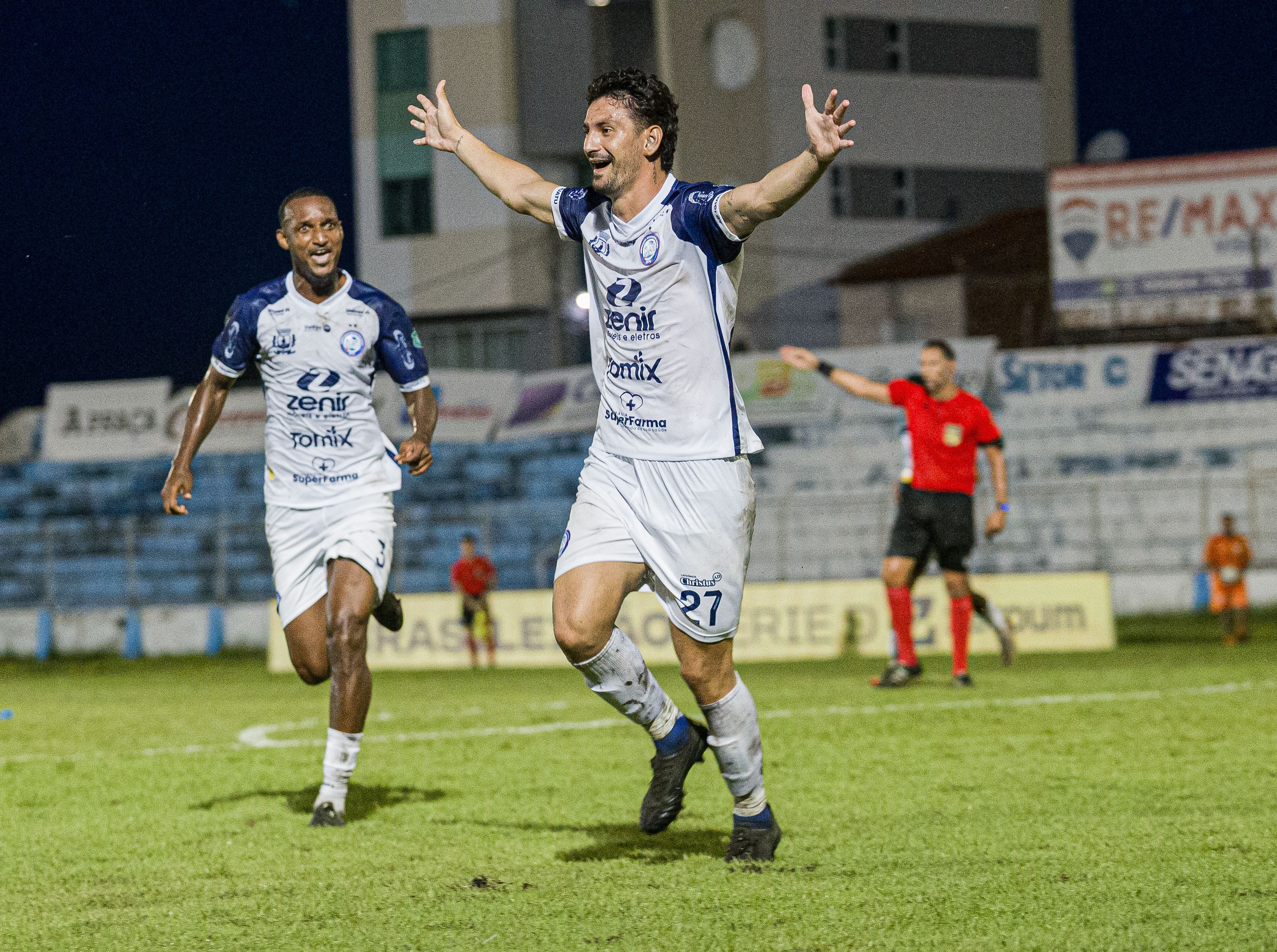 Em jogo emocionante, Iguatu vence Maracanã com gol no último lance pela Série D