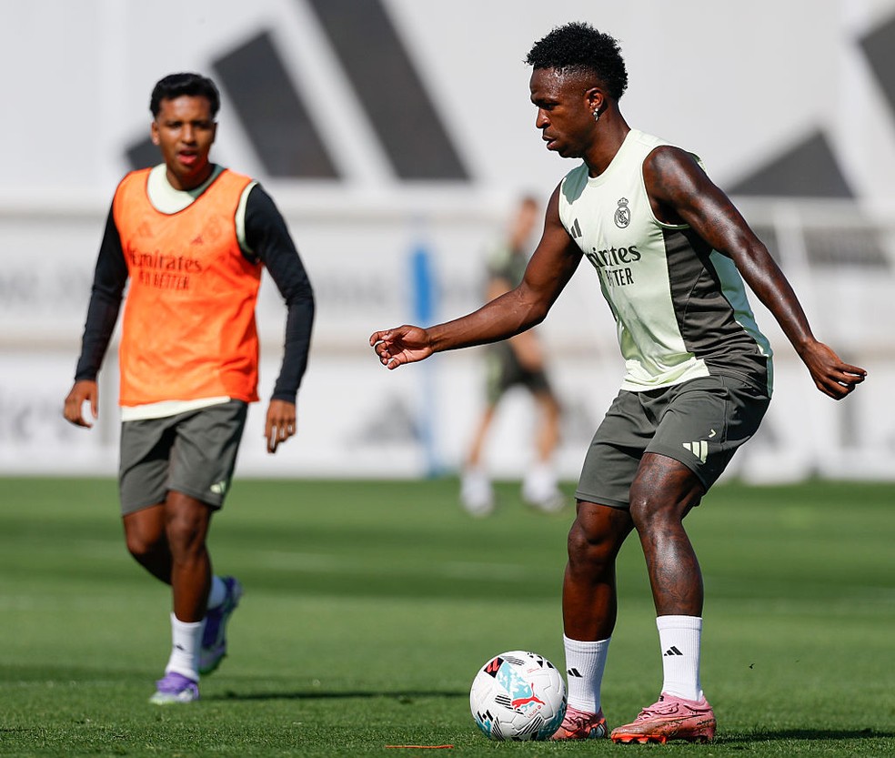 Vini Jr. e Rodrygo serão os brasileiros presentes no dérbi de Madrid — Foto: Getty Images