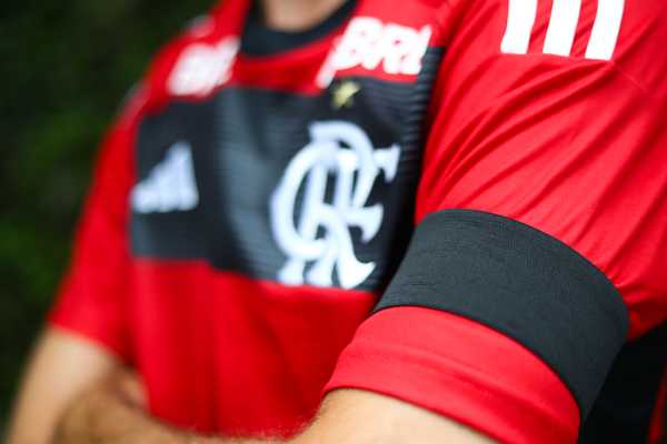 Flamengo aprova novo patrocínio na manga da camisa em 2025