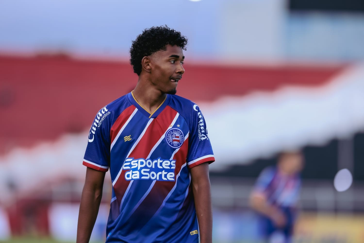 Bahia anuncia venda do meia Vitinho ao Paços de Ferreira, de Portugal