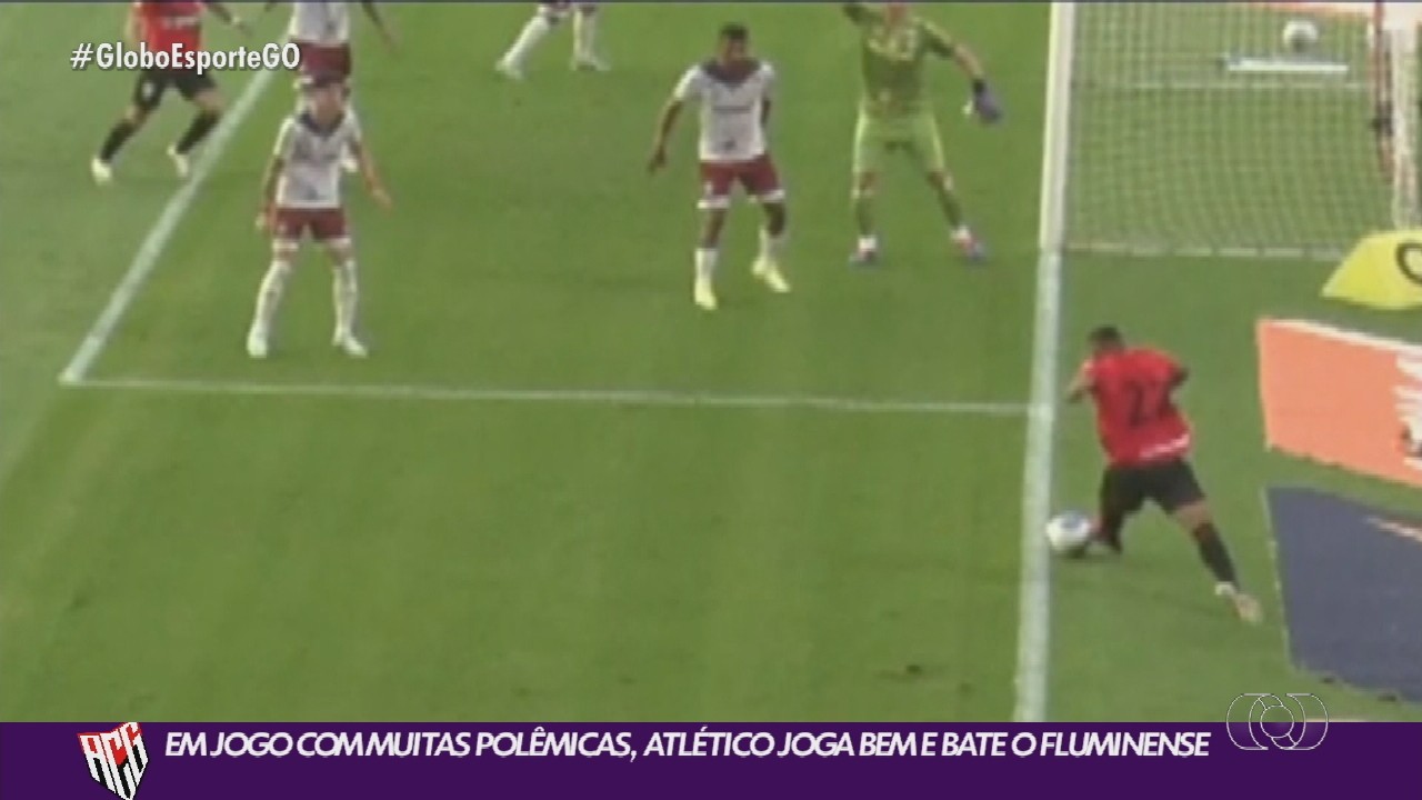 Saiu ou não saiu? Gol polêmico do Atlético-GO sobre o Flu vira o assunto da rodada