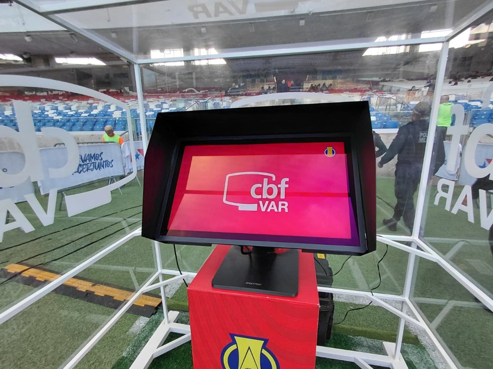 Cabine do VAR posicionada no Est�dio Mangueir�o na S�rie B � Foto: Nicksson Melo / ge Par�