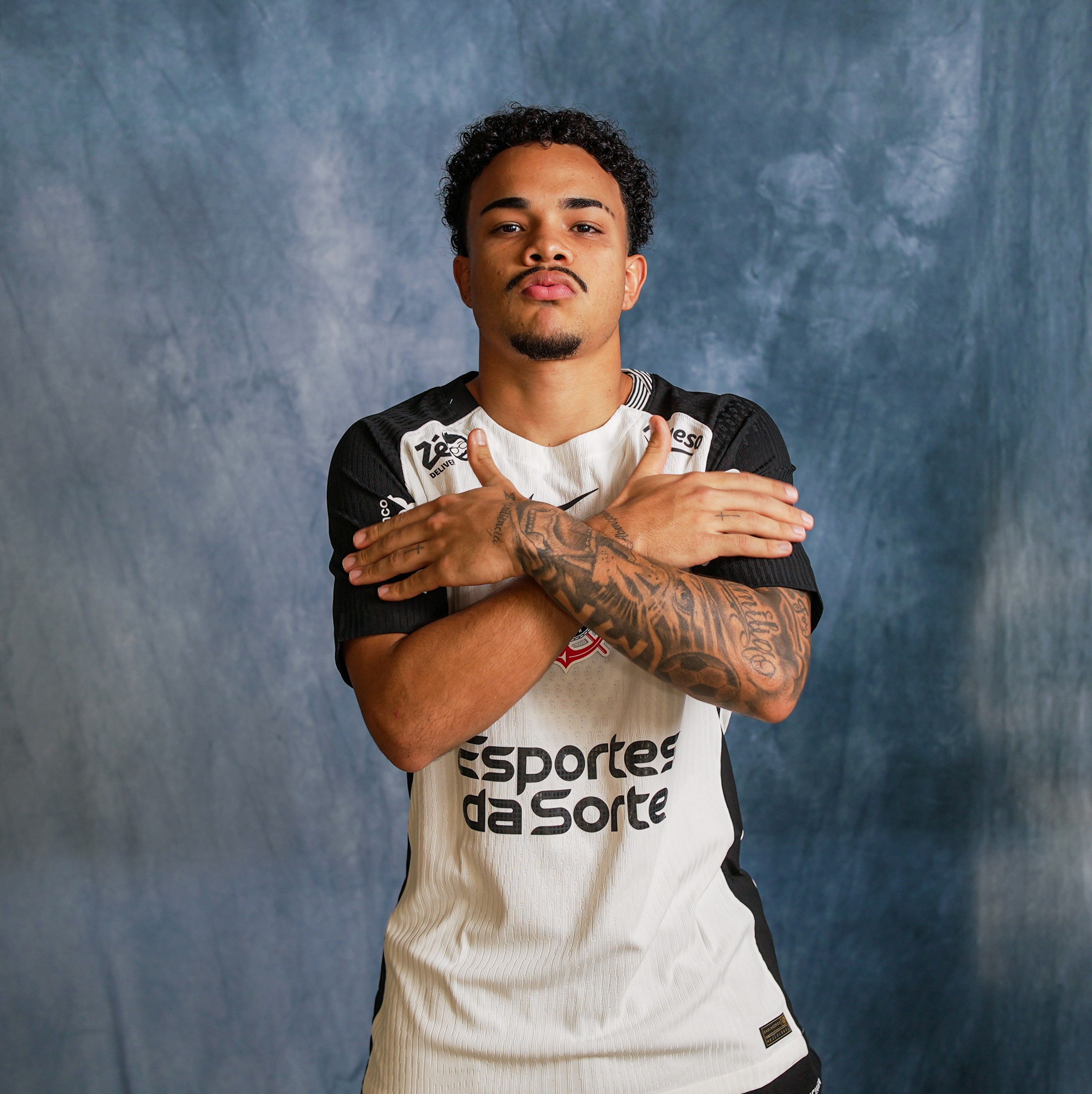 Corinthians fecha acordo e reforça elenco com a contratação por empréstimo do atacante Kaio César