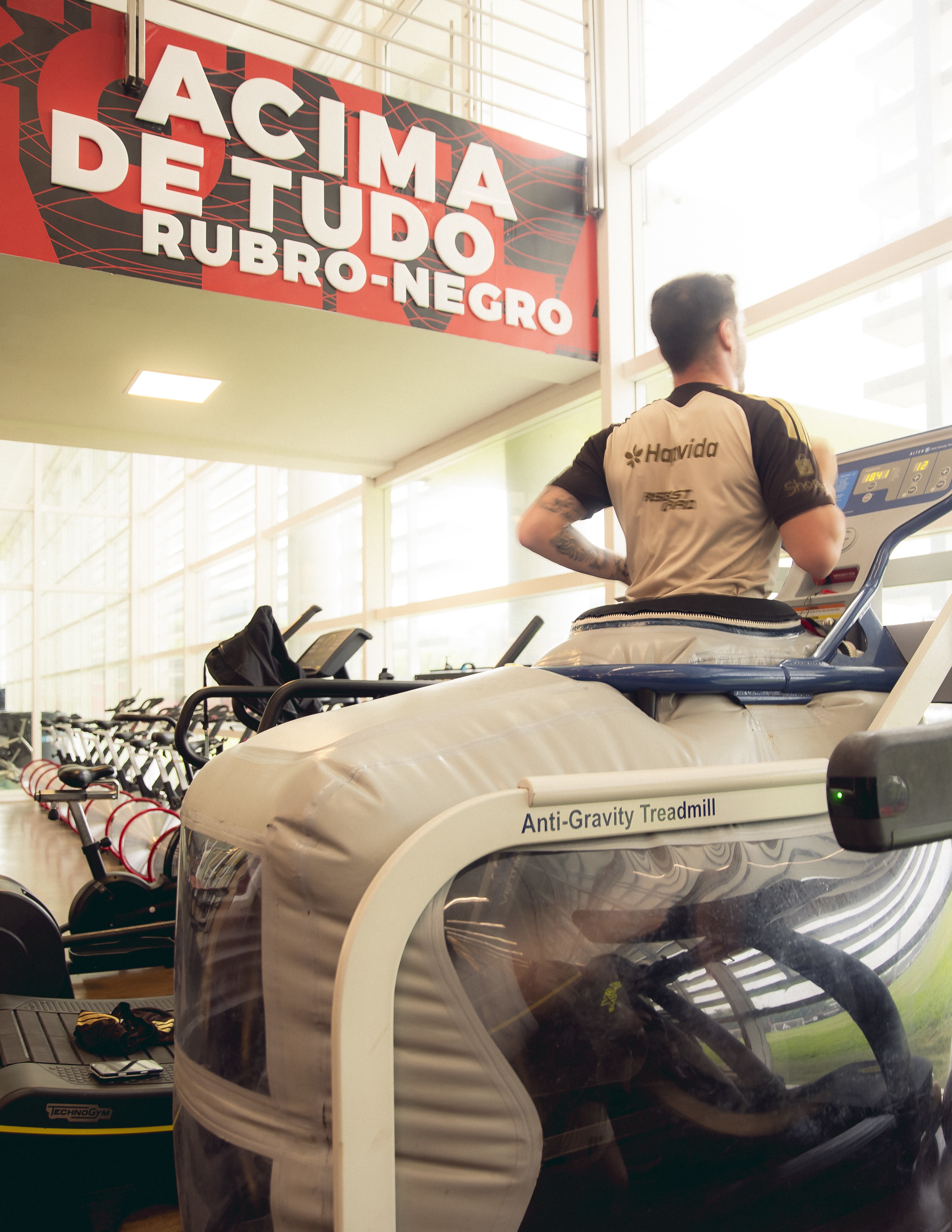 Saúl usa tecnologia da NASA para acelerar retorno ao Flamengo em 2026