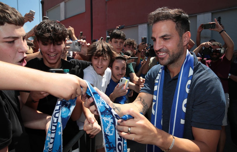 Fàbregas fecha com o Calcio Como, da segunda divisão italiana