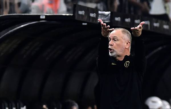 Mano cobra reação após vacilo do Corinthians: 