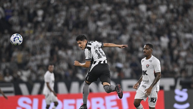 Savarino em Botafogo x Vitória
