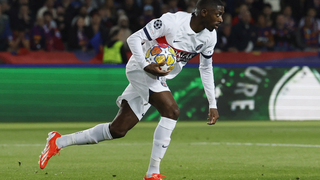 Dembelé comemora em Barcelona x PSG