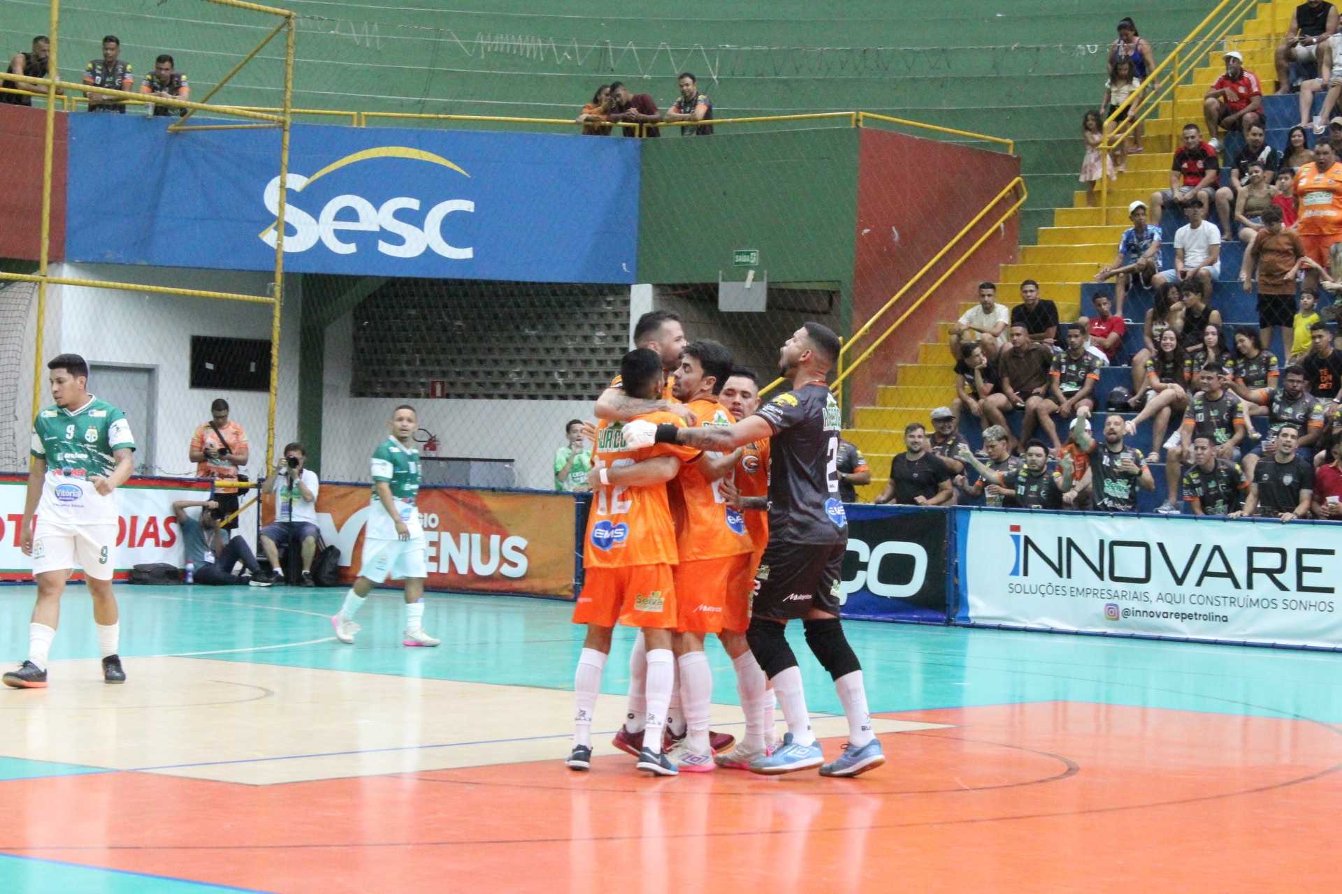 Garapa goleia Afrânio por 6 a 1, se vinga da final e assume liderança da Divisão Especial
