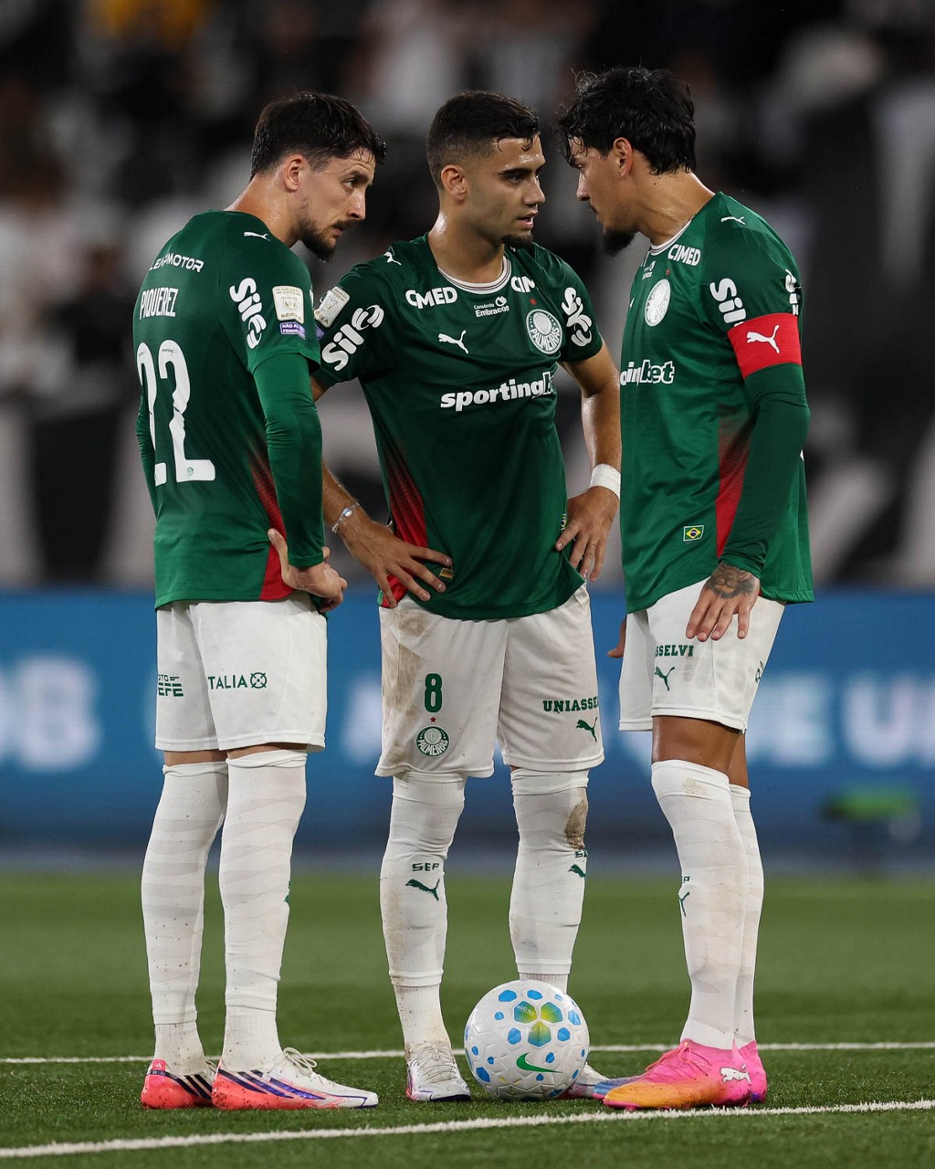 Palmeiras teve uma vitória e metade 
do aproveitamento do Flamengo nos últimos cinco jogos