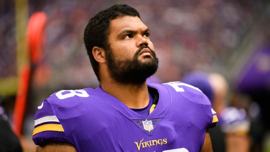 NFL: jogador dos Vikings é hospitalizado com covid apesar de estar vacinado