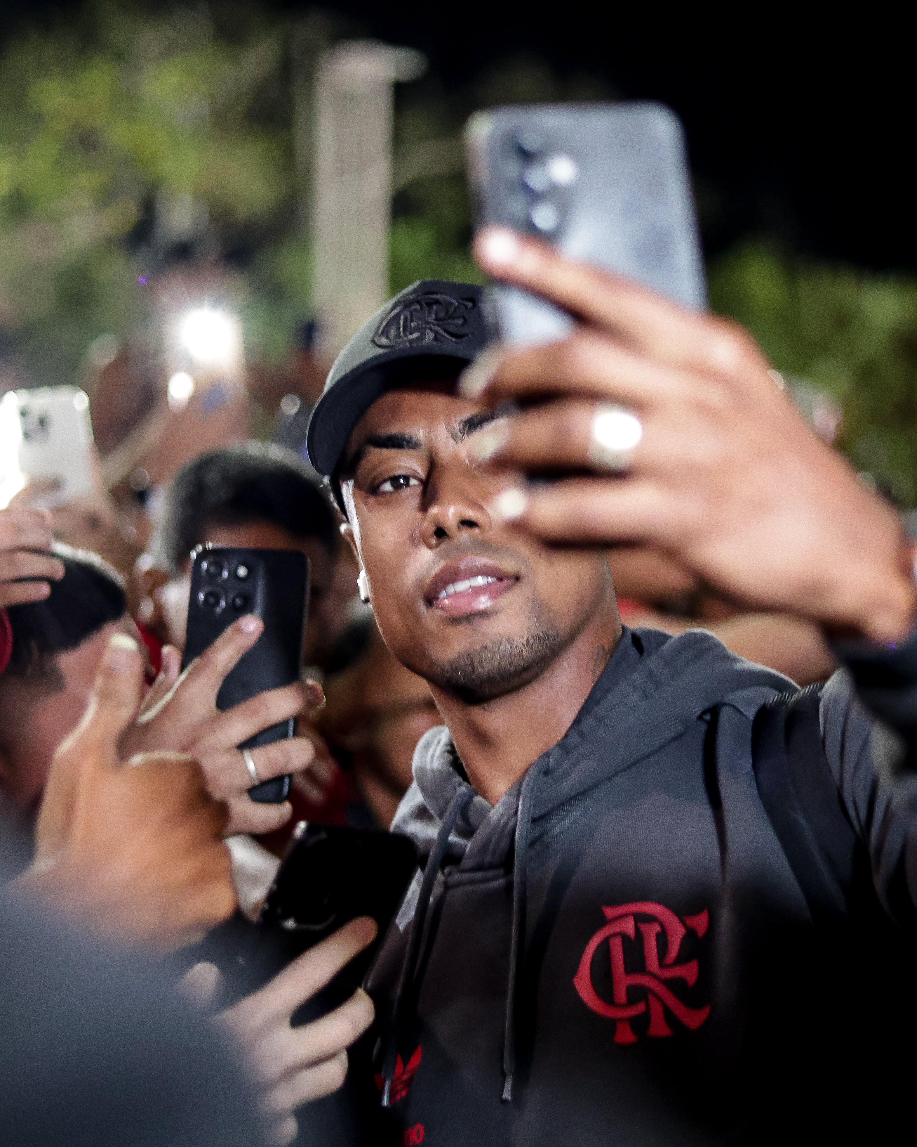 Flamengo desembarca em Fortaleza: Festa da Nação precede duelo crucial pela liderança do Brasileirão