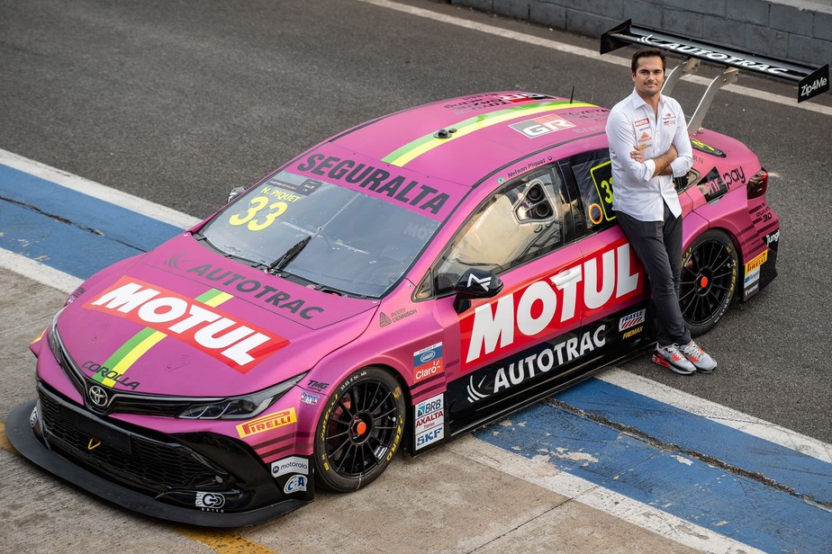 Stock Car: Piquet Jr. larga do top-10 com a Universal em Goiânia
