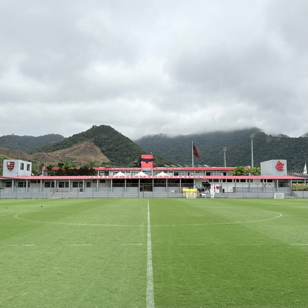 Flamengo faz estreia histórica do Ninho do Urubu como sede de jogos oficiais