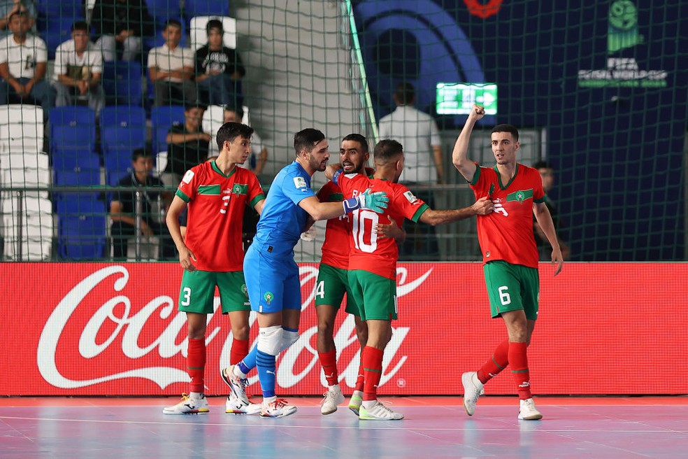 Marrocos elimina o Irã da Copa do Mundo de Futsal — Foto: Robertus Pudyanto - FIFA/FIFA via Getty Images