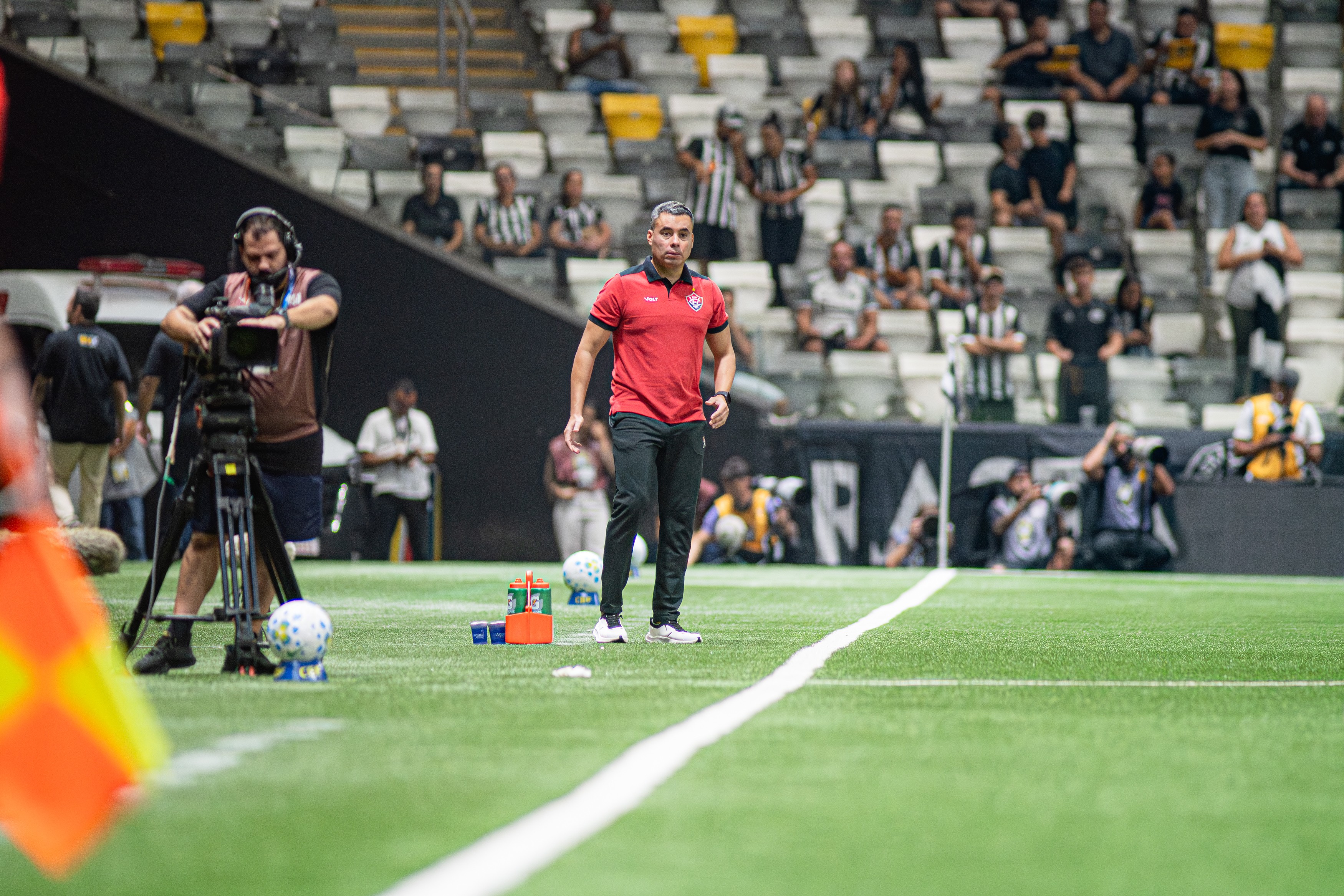 Jair Ventura revela pacto no Vitória por reação e garante: "Enquanto tiver chance vou reverter"