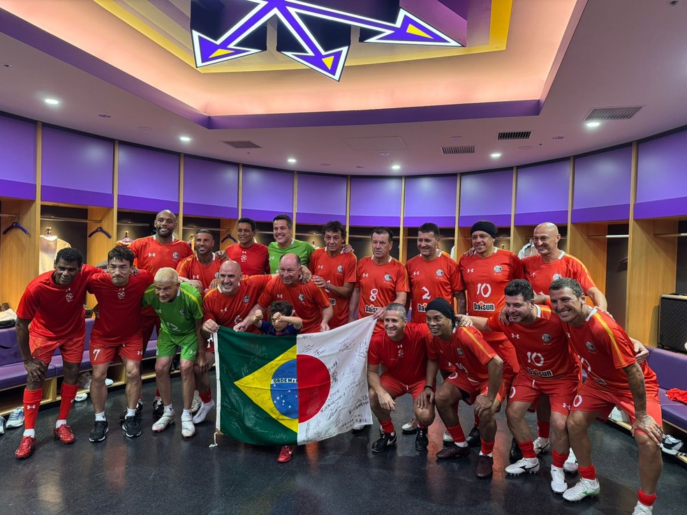 Zico realiza Jogo das Estrelas no Japão e reúne craques como