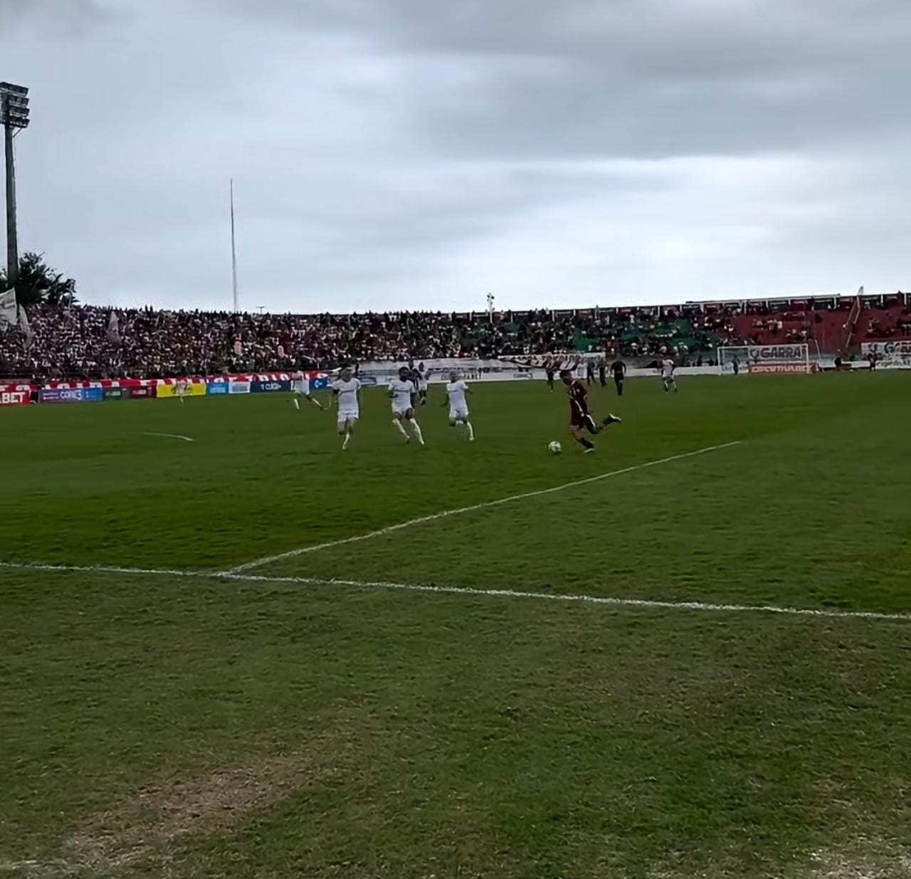 Fluminense de Feira vence time de Thiago Galhardo e sobe para a elite do Campeonato Baiano