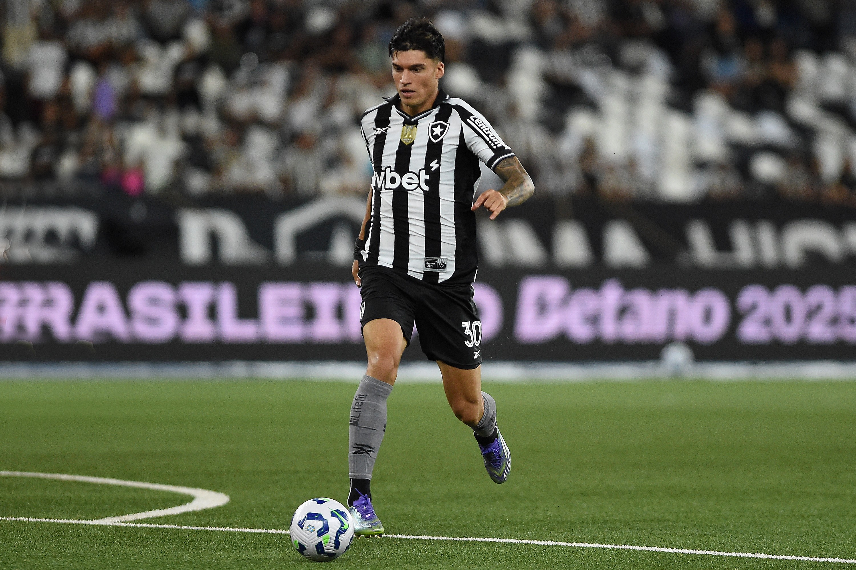 Joaquín Correa vira homem de confiança de Davide, mas ainda não justificou status no Botafogo; veja números