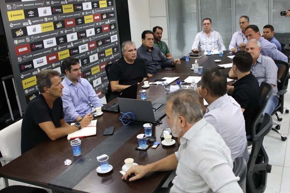 Reunião entre Santos e WTorre sobre a nova Vila Belmiro — Foto: Pedro Ernesto Guerra Azevedo/Santos FC
