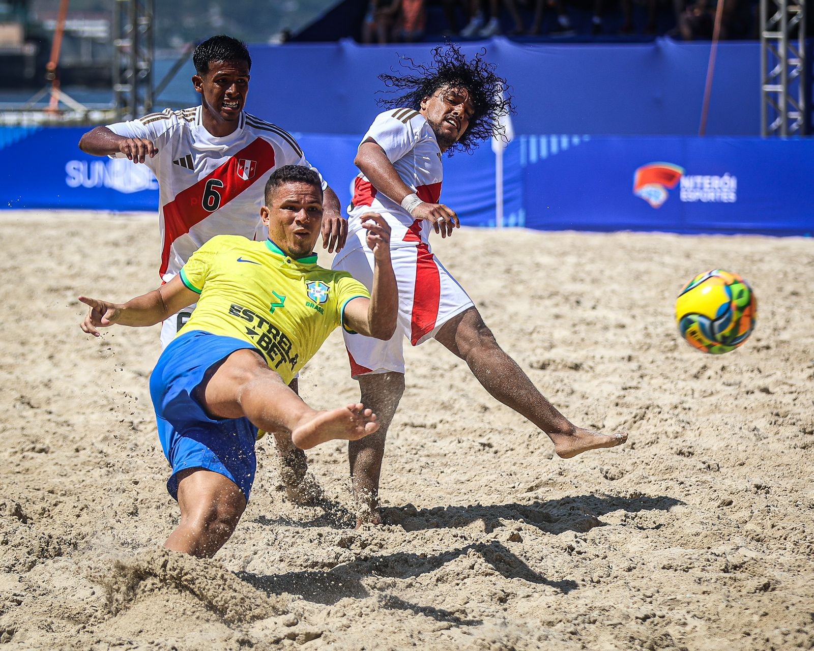 Brasil goleia o Peru em primeiro jogo do Desafio Internacional de ...